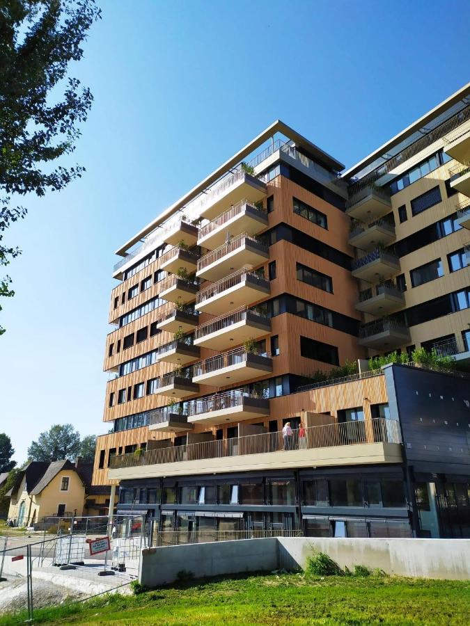 Panorama Apartment Vienna - Free Parking, Sauna & Fitness المظهر الخارجي الصورة